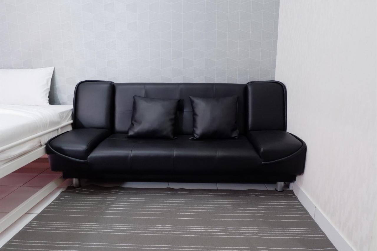 Comfy Studio Casa De Parco Apartment By Travelio Tangerang Exterior foto